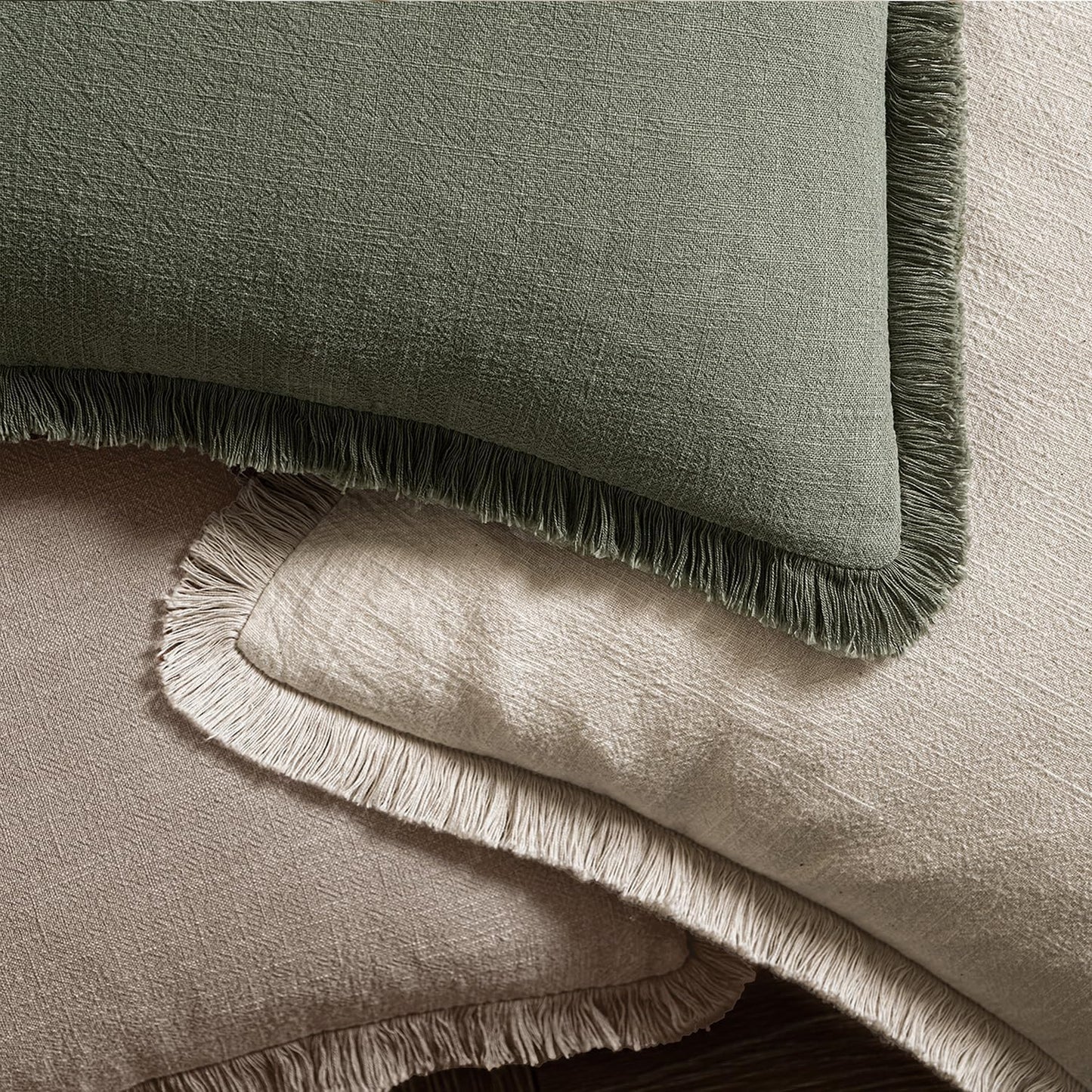 MIULEE Decorative Throw Pillow Covers Neutral Linen Fringe Throw Pillows Set of 2 Natural Beige Boho Farmhouse Cushion Covers with Tassels for Couch Sofa Bed Spring Home Decor 20x20 Inch