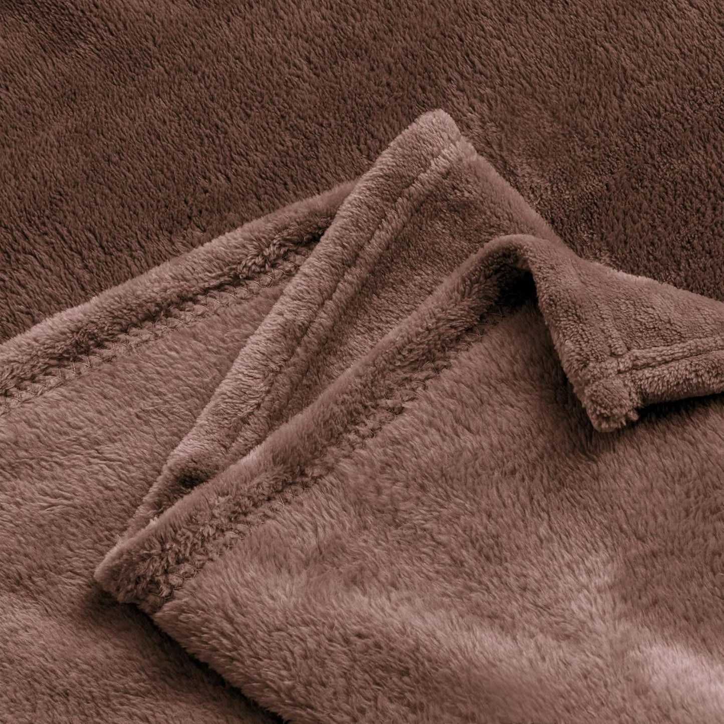 BEDELITE Fleece Blanket Black Throw Blankets for Couch & Bed, Luxury Plush Cozy Fuzzy Blanket 50x60 inches, Super Soft Warm Lightweight Throw Blanket for Travel Camping - Colors A