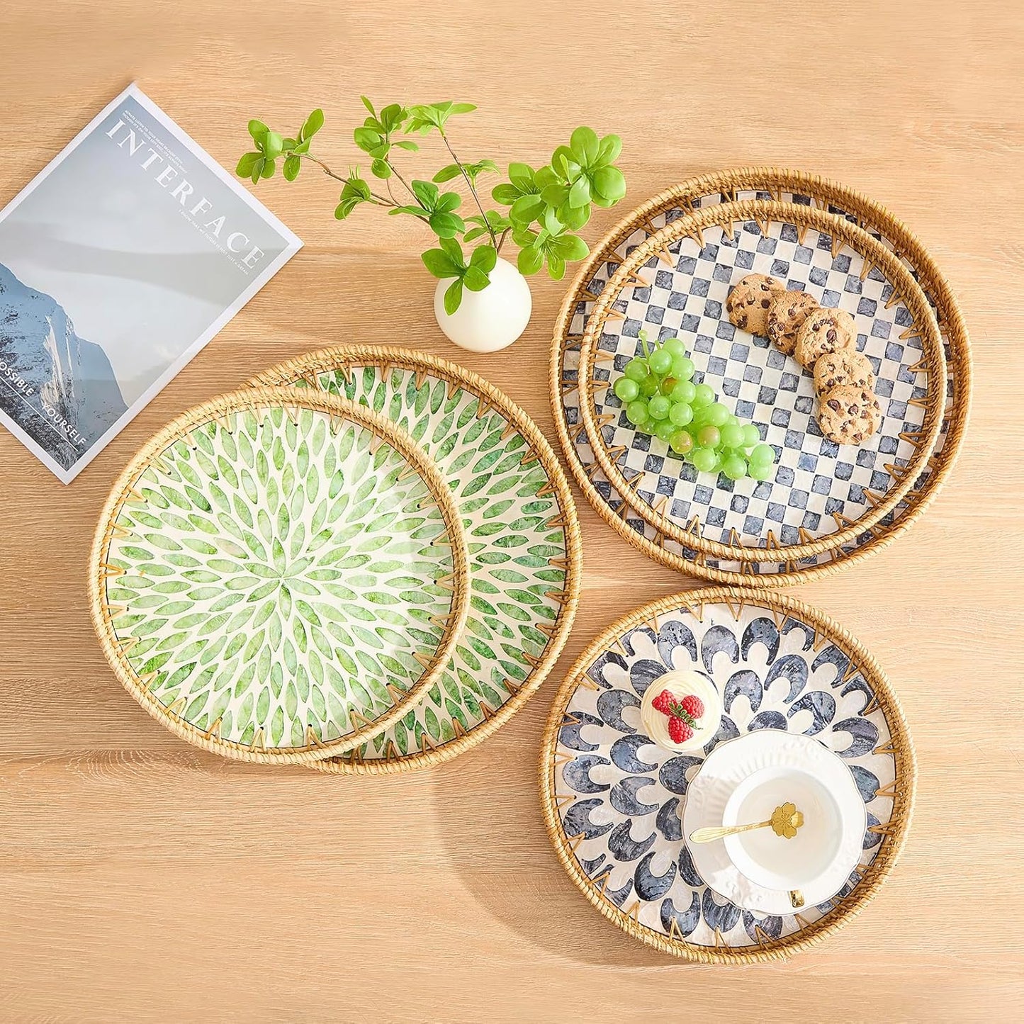 Round Rattan Tray with Mother of Pearl Inlay, Rattan Serving Tray with Wooden Base, Decorative Wicker Basket for Table Decor, Storage and Display of Coffee Bread Food Fruit (Leaf)