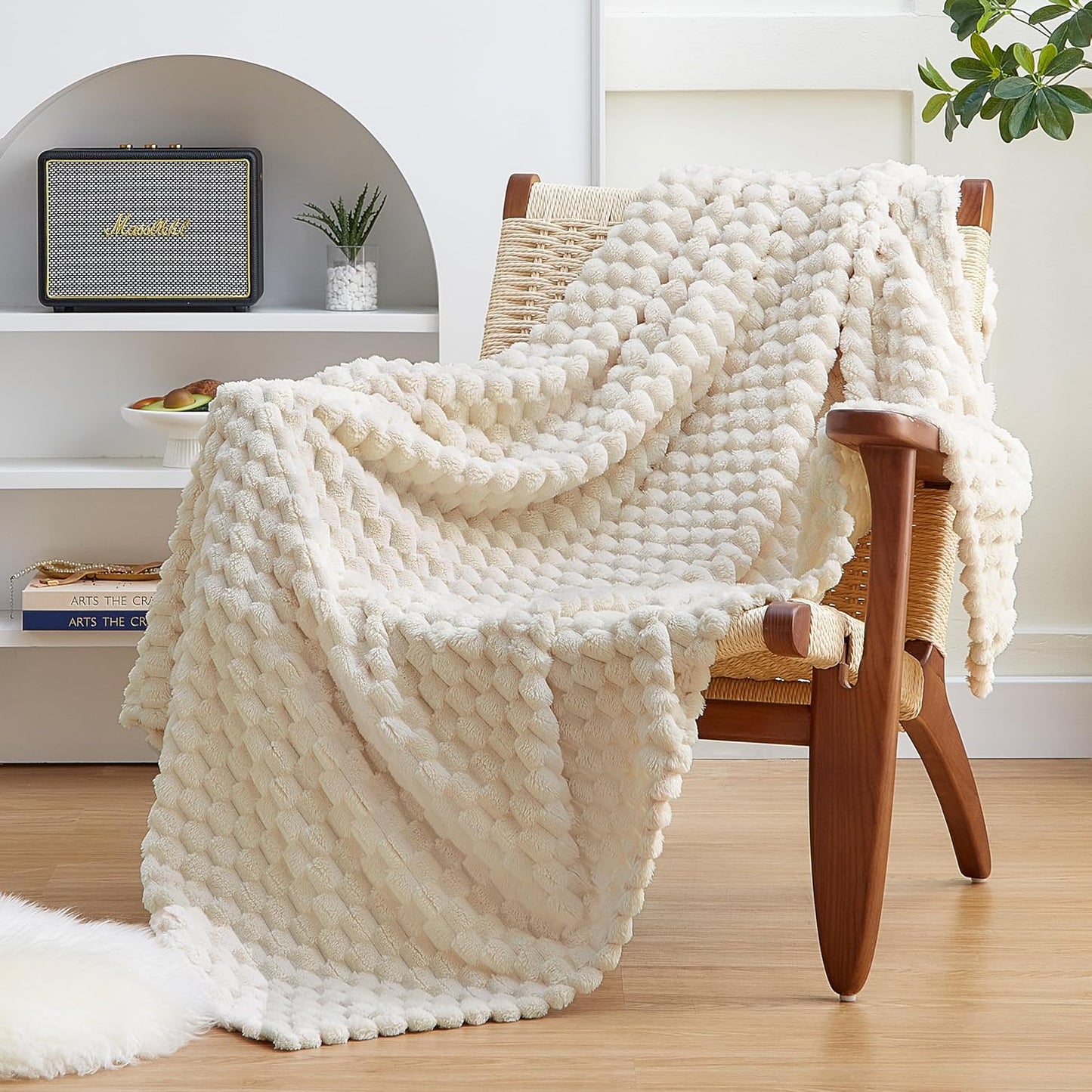 EXQ Home Fleece Throw Blanket for Couch or Bed - 3D Imitation Turtle Shell Jacquard Decorative Blankets - Cozy Soft Lightweight Fuzzy Flannel Blanket Suitable for All Seasons(50"×60",Beige)