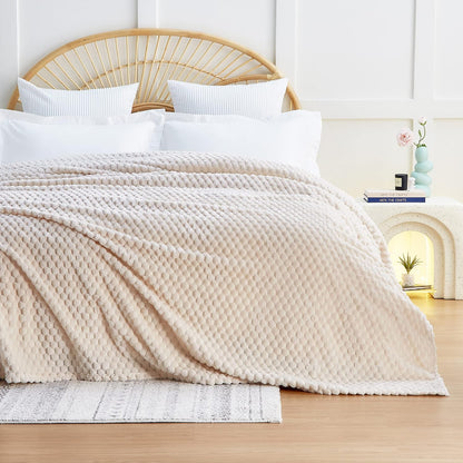 EXQ Home Fleece Throw Blanket for Couch or Bed - 3D Imitation Turtle Shell Jacquard Decorative Blankets - Cozy Soft Lightweight Fuzzy Flannel Blanket Suitable for All Seasons(50"×60",Beige)