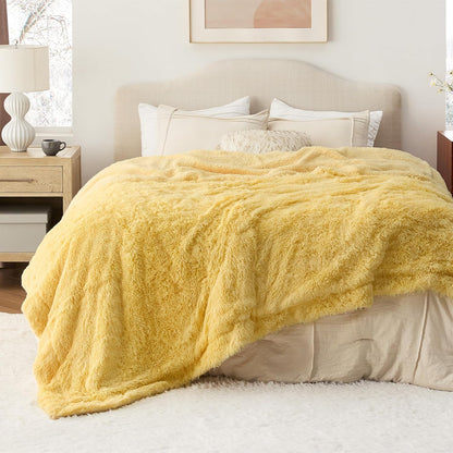 Bedsure GentleSoft Fluffy Fuzzy Faux Fur Throw Blanket for Couch, Soft Sherpa Fleece Cozy Gifts for Women, Plush Bed Blanket Room Decor for Men, Thick Warm Minky Teen Gifts Winter Bedding
