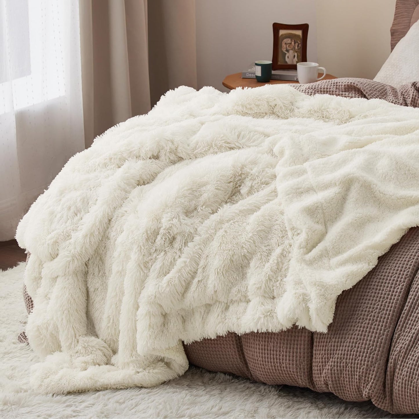 Bedsure GentleSoft Fluffy Fuzzy Faux Fur Throw Blanket for Couch, Soft Sherpa Fleece Cozy Gifts for Women, Plush Bed Blanket Room Decor for Men, Thick Warm Minky Teen Gifts Winter Bedding