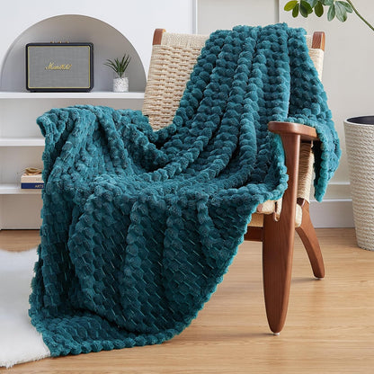 EXQ Home Fleece Throw Blanket for Couch or Bed - 3D Imitation Turtle Shell Jacquard Decorative Blankets - Cozy Soft Lightweight Fuzzy Flannel Blanket Suitable for All Seasons(50"×60",Beige)