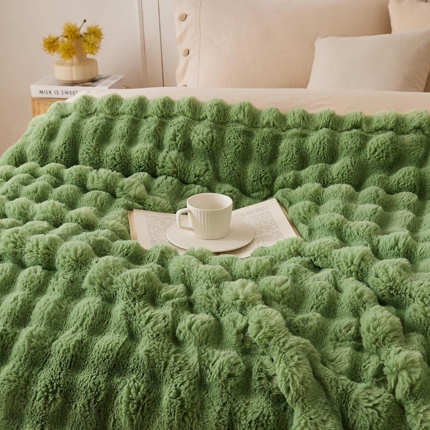 COOVA Faux Fur Throw Blanket for Couch, Cozy Soft and Fuzzy Plush Rabbit Fur Bubble Blanket for Sofa Bedroom Living Room, 50x60 Inches Tie Dye Brown