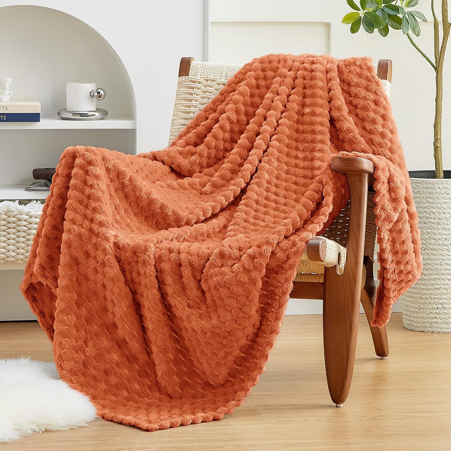 EXQ Home Fleece Throw Blanket for Couch or Bed - 3D Imitation Turtle Shell Jacquard Decorative Blankets - Cozy Soft Lightweight Fuzzy Flannel Blanket Suitable for All Seasons(50"×60",Beige)
