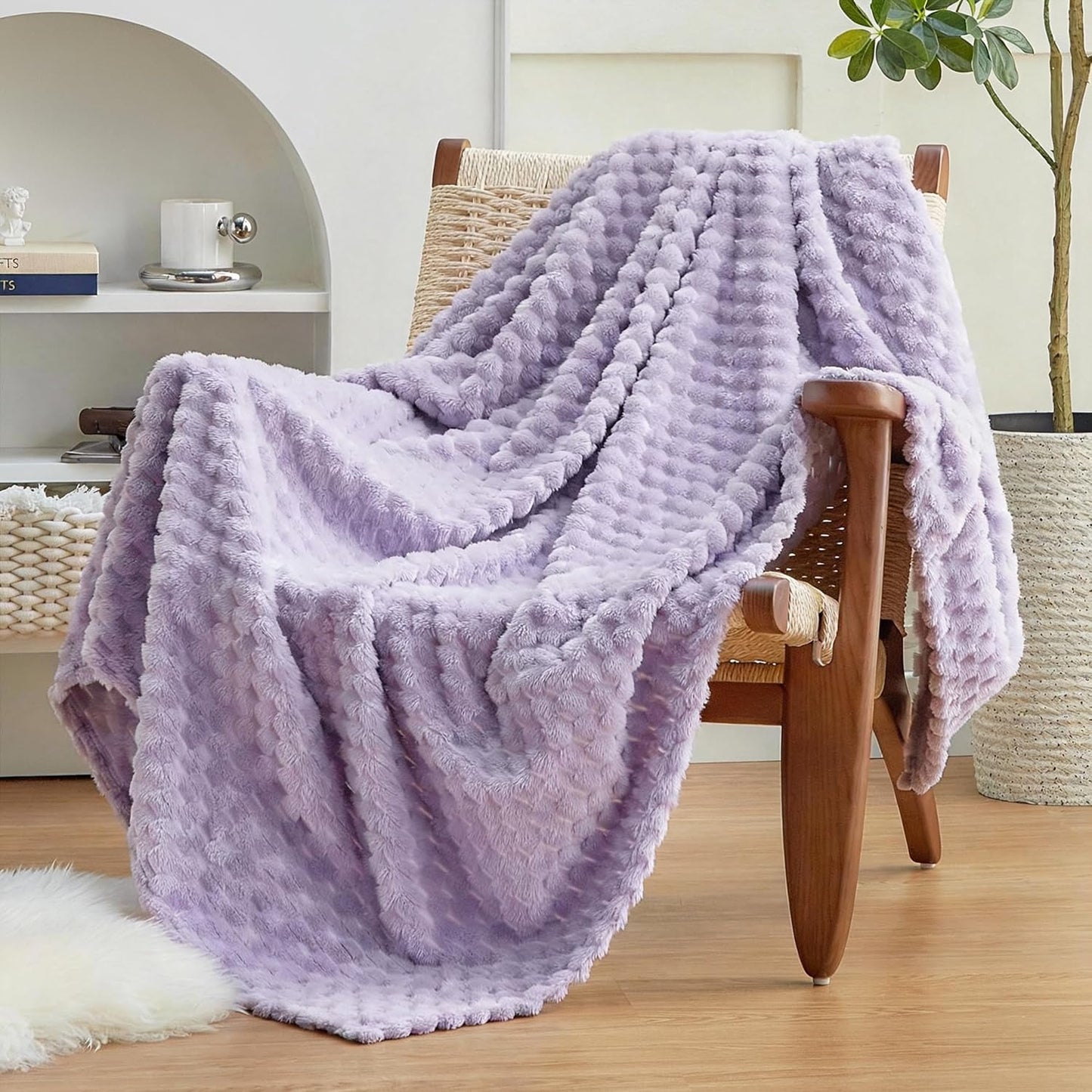 EXQ Home Fleece Throw Blanket for Couch or Bed - 3D Imitation Turtle Shell Jacquard Decorative Blankets - Cozy Soft Lightweight Fuzzy Flannel Blanket Suitable for All Seasons(50"×60",Beige)