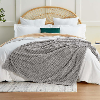 EXQ Home Fleece Throw Blanket for Couch or Bed - 3D Imitation Turtle Shell Jacquard Decorative Blankets - Cozy Soft Lightweight Fuzzy Flannel Blanket Suitable for All Seasons(50"×60",Beige)