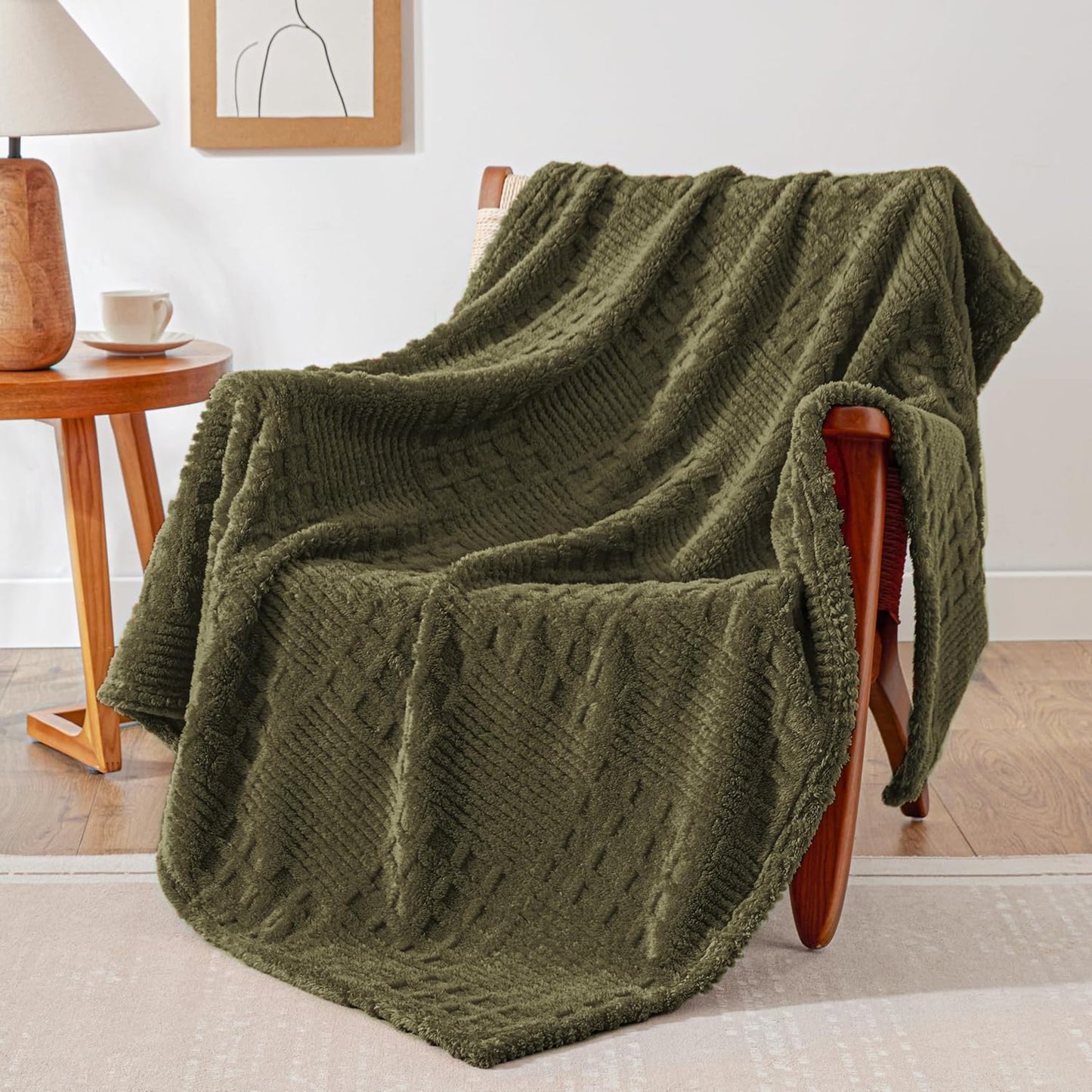 EXQ Home Fleece Throw Blanket for Couch or Bed - 3D Imitation Turtle Shell Jacquard Decorative Blankets - Cozy Soft Lightweight Fuzzy Flannel Blanket Suitable for All Seasons(50"×60",Beige)