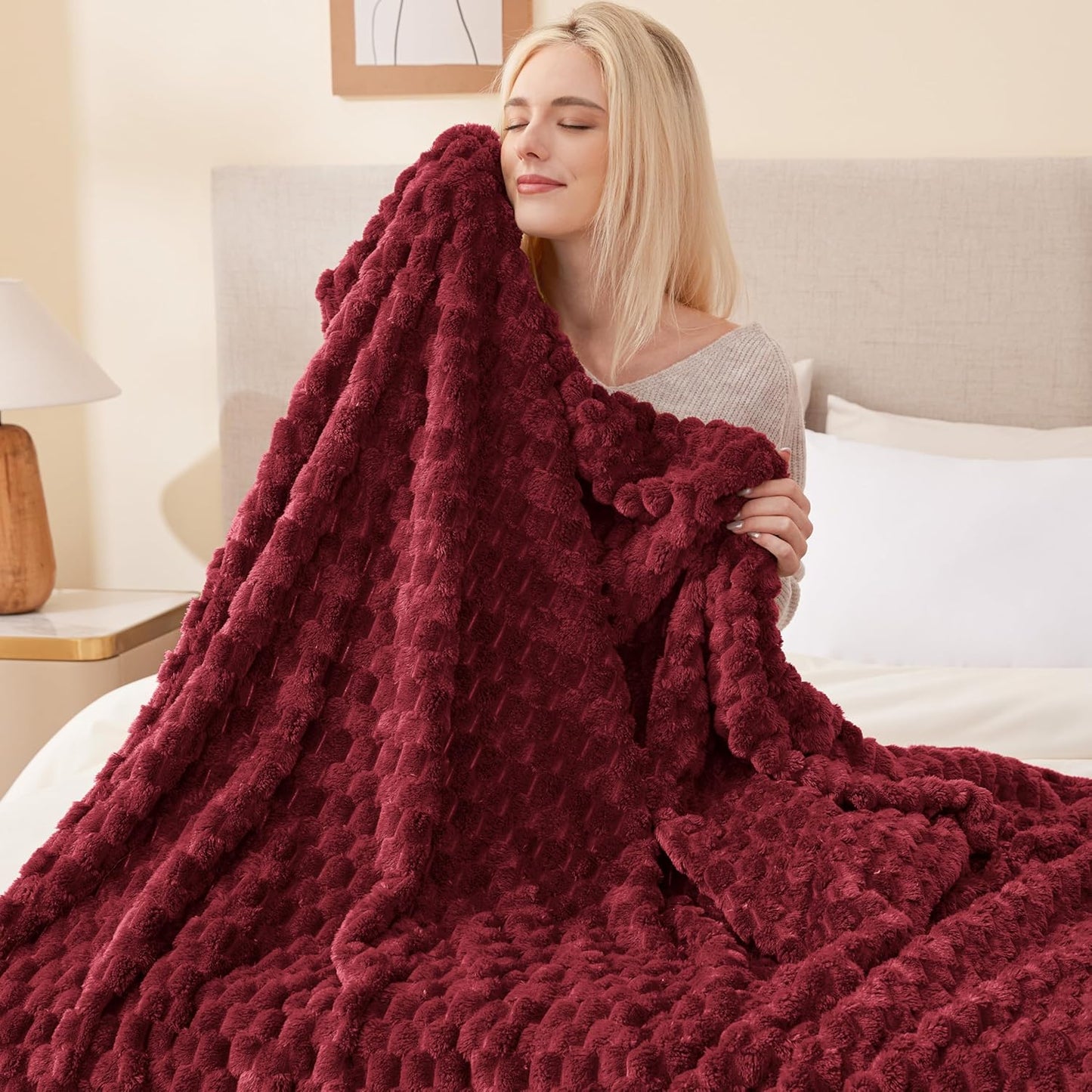 EXQ Home Fleece Throw Blanket for Couch or Bed - 3D Imitation Turtle Shell Jacquard Decorative Blankets - Cozy Soft Lightweight Fuzzy Flannel Blanket Suitable for All Seasons(50"×60",Beige)